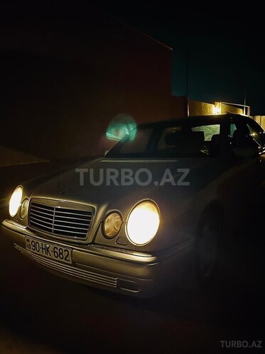 Mercedes E 230 1996, 441,589 km - 2.3 l - Bakı