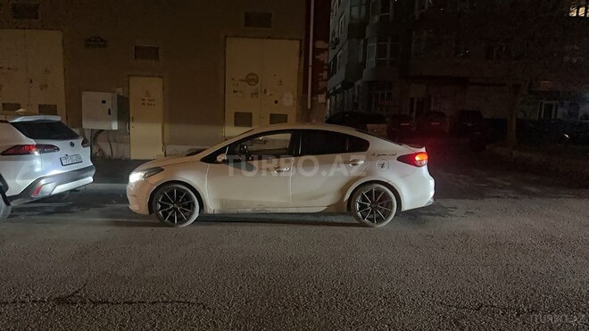 Kia K3 2017, 190,000 km - 1.6 l - Bakı