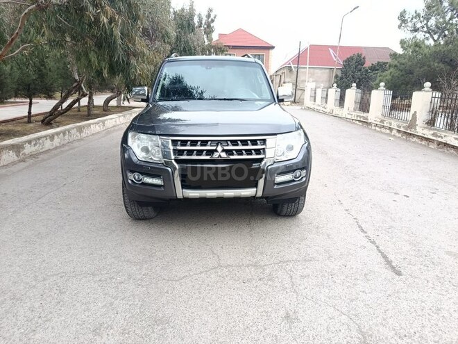 Mitsubishi Pajero 2015, 268,855 km - 3.8 л - Bakı