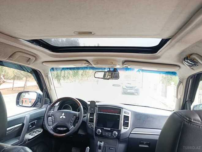 Mitsubishi Pajero 2015, 268,855 km - 3.8 л - Bakı