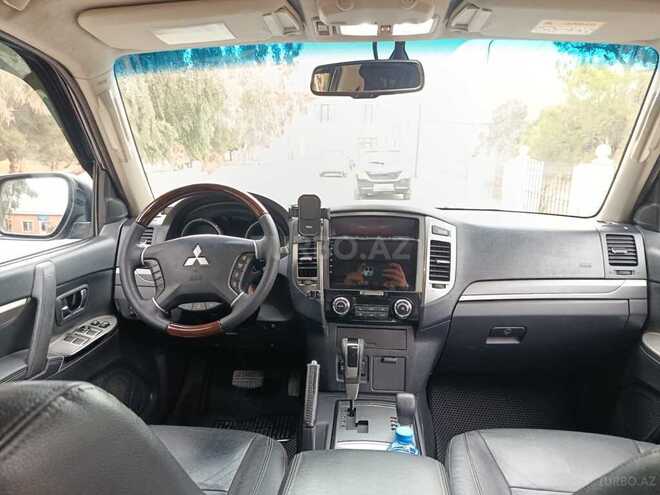 Mitsubishi Pajero 2015, 268,855 km - 3.8 л - Bakı