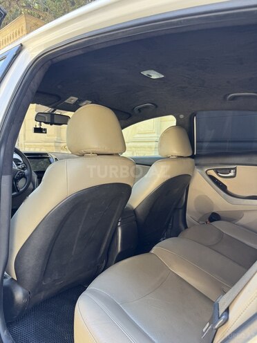 Hyundai Elantra 2014, 250,000 km - 1.8 л - Bakı