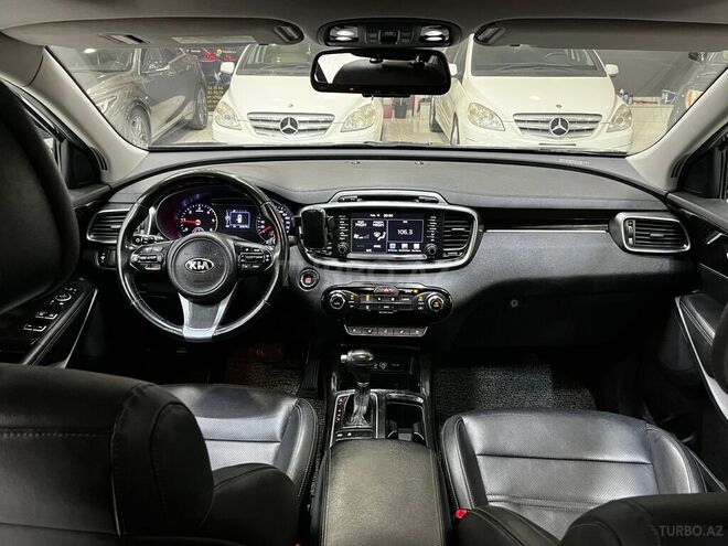 Kia Sorento-7