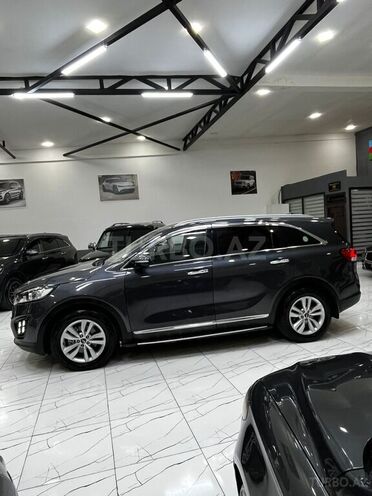 Kia Sorento-4