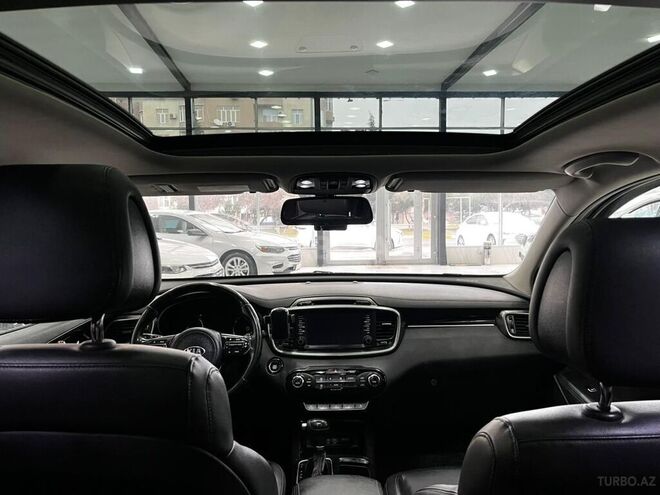 Kia Sorento-9