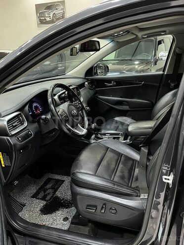 Kia Sorento-10