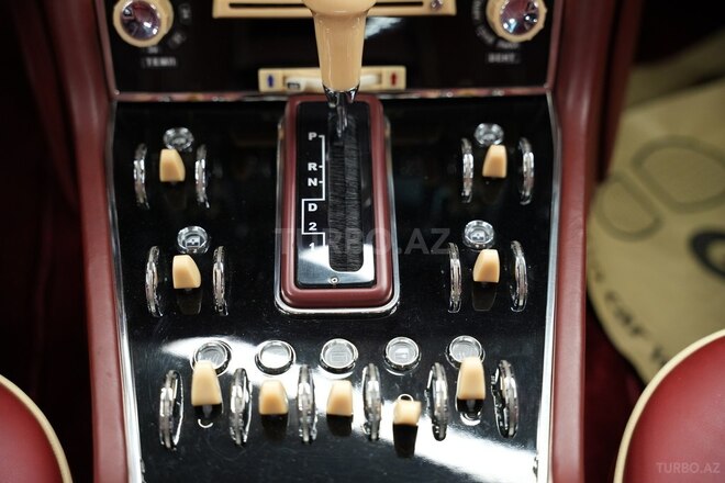Jaguar  1985, 130 km - 5.3 l - Bakı