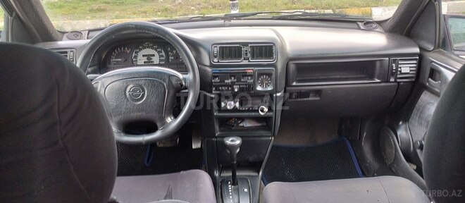 Opel Vectra 1993, 250,000 km - 2.0 l - Bakı