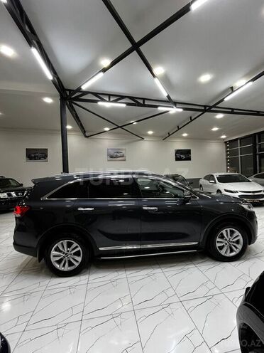 Kia Sorento-5