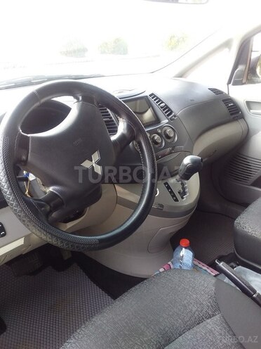 Mitsubishi Grandis 2007, 162,000 km - 2.4 l - Bakı