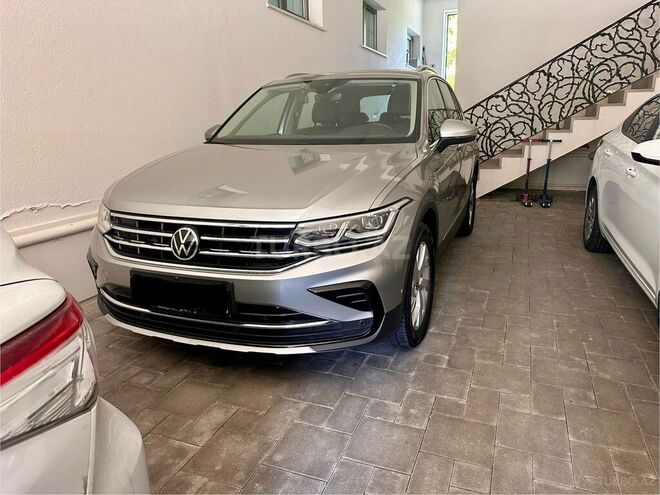 Volkswagen Tiguan-1