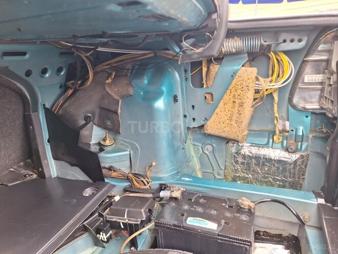 Mercedes C 180 1998, 389,000 km - 1.8 l - Beyləqan