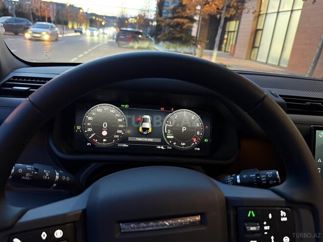 Land Rover Defender-11