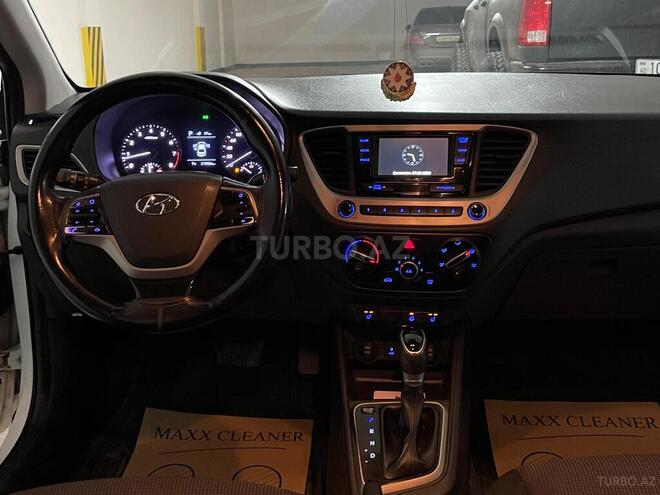 Hyundai Accent 2018, 209,000 km - 1.6 l - Bakı
