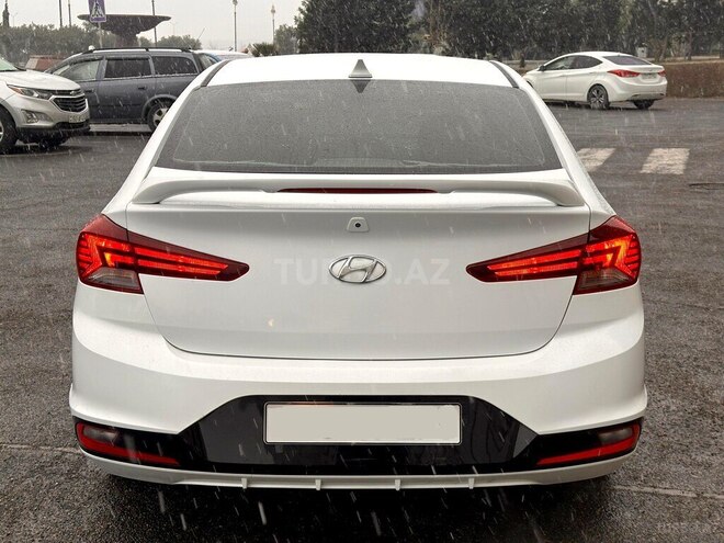Hyundai Elantra 2019, 168,000 km - 2.0 l - Bakı