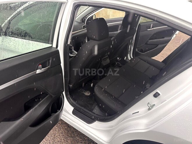 Hyundai Elantra 2019, 168,000 km - 2.0 l - Bakı
