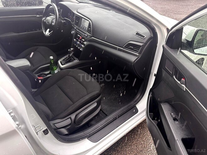 Hyundai Elantra 2019, 168,000 km - 2.0 l - Bakı