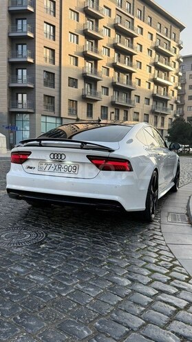 Audi A7-8