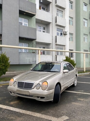 Mercedes E 240 1998, 447,900 km - 2.4 l - Bakı