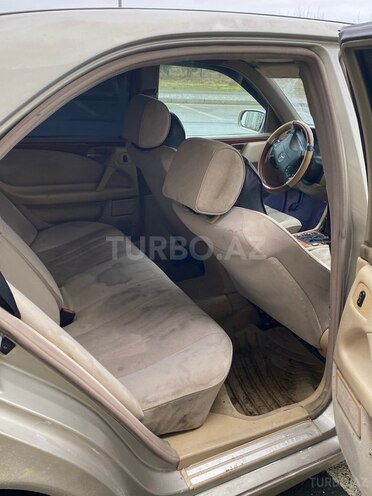 Mercedes E 240 1998, 447,900 km - 2.4 l - Bakı