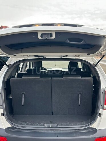 Kia Sorento-11