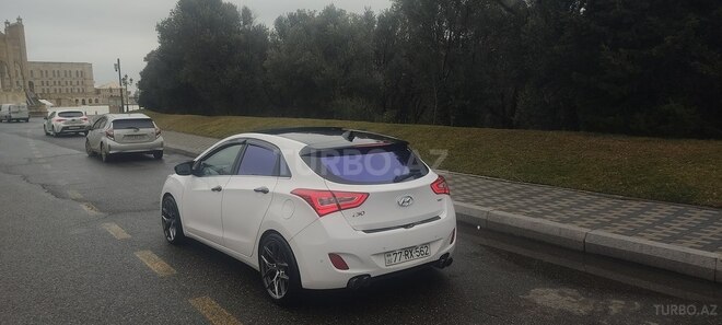 Hyundai i30 2015, 218,505 km - 1.6 l - Bakı