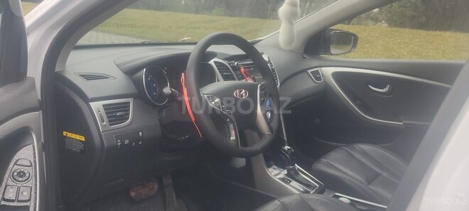 Hyundai i30 2015, 218,505 km - 1.6 l - Bakı