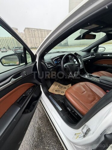 Ford Fusion (North America) 2019, 178,000 km - 2.0 л - Bakı