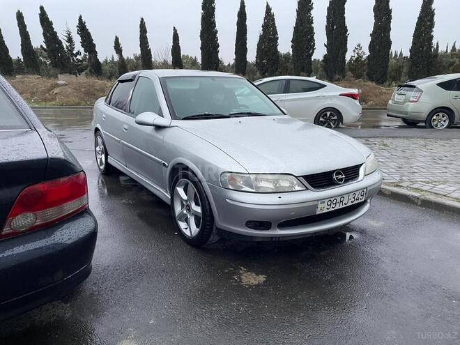 Opel Vectra 1999, 325,000 km - 1.8 l - Bakı