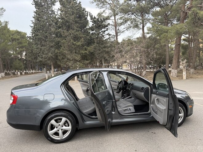 Volkswagen Jetta 2009, 241,477 km - 2.5 l - Sumqayıt