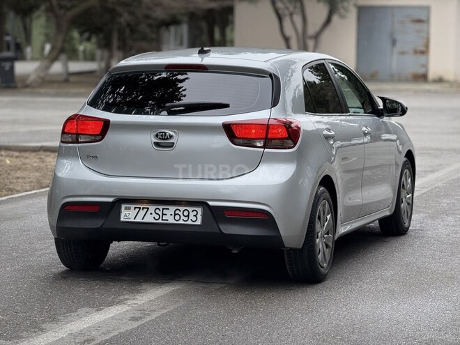 Kia Rio 2018, 141,000 km - 1.6 l - Bakı