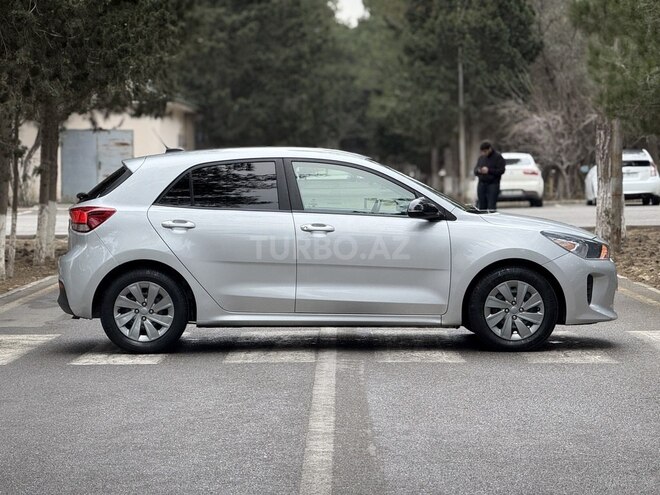 Kia Rio 2018, 141,000 km - 1.6 l - Bakı