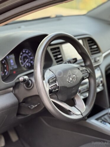 Hyundai Elantra 2019, 163,800 km - 2.0 l - Şirvan