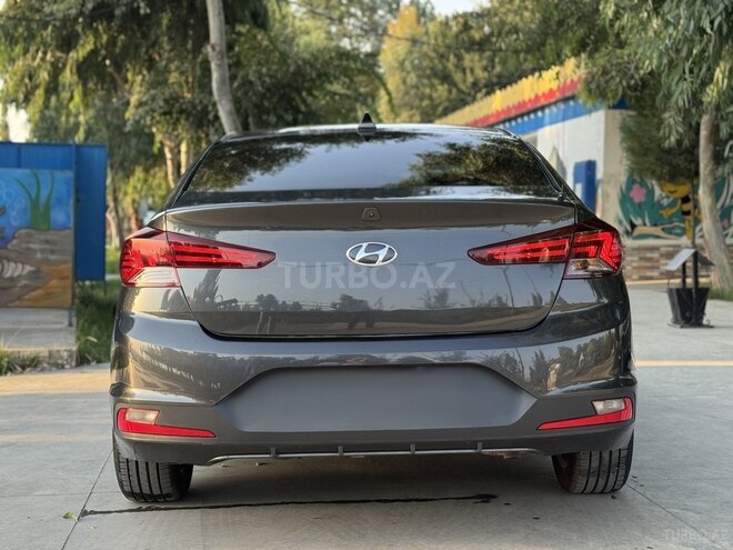 Hyundai Elantra 2019, 163,800 km - 2.0 l - Şirvan