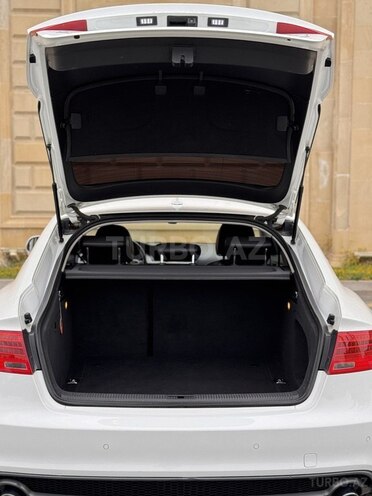 Audi A5-7