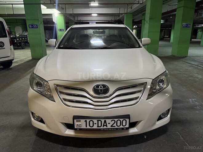 Toyota Camry-1