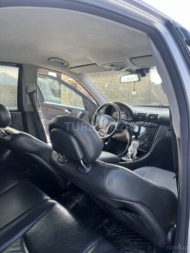 Mercedes C 240 2001, 234,000 km - 2.6 l - Bakı
