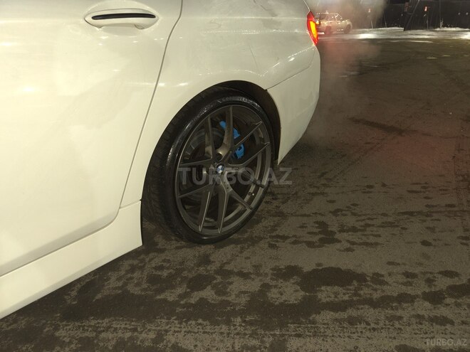 BMW 528 2015, 247,000 km - 2.0 l - Bakı