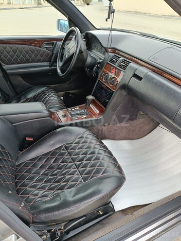 Mercedes E 230 1995, 487,000 km - 2.3 l - Bakı