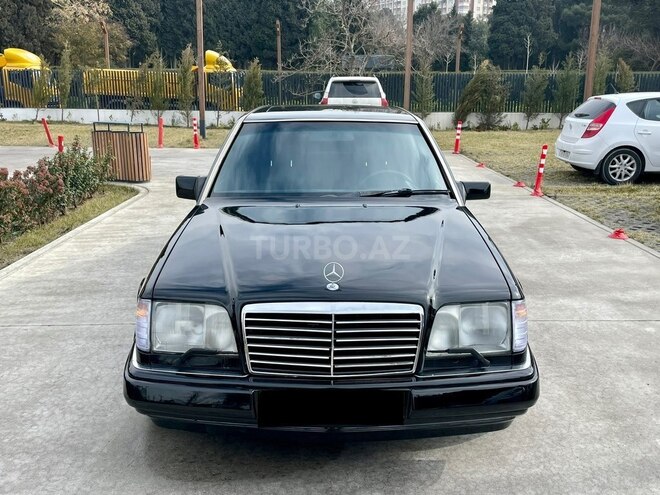 Mercedes E 320 1994, 385,000 km - 3.2 l - Bakı