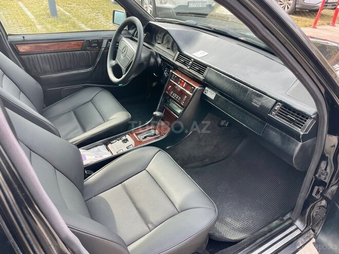 Mercedes E 320 1994, 385,000 km - 3.2 l - Bakı