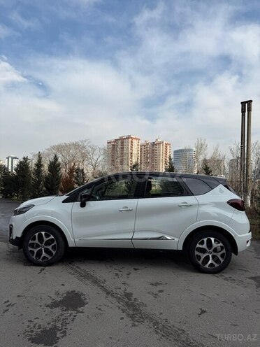 Renault Kaptur 2016, 89,500 km - 2.0 l - Quba