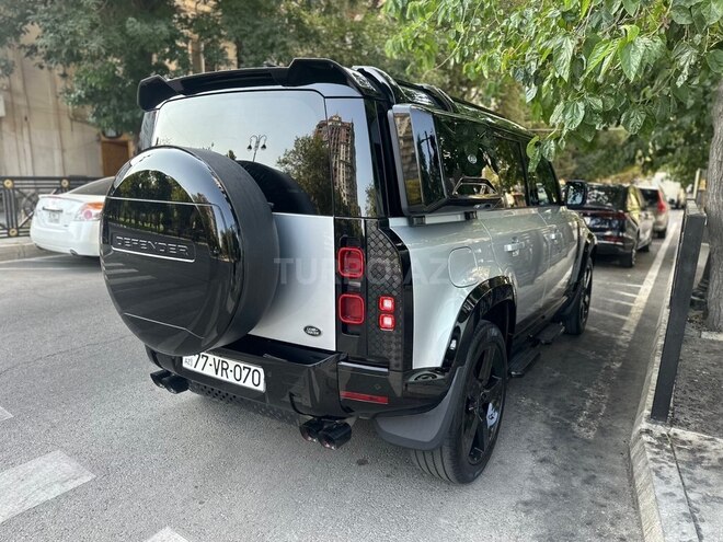 Land Rover Defender-4