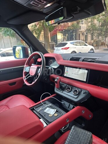 Land Rover Defender-12