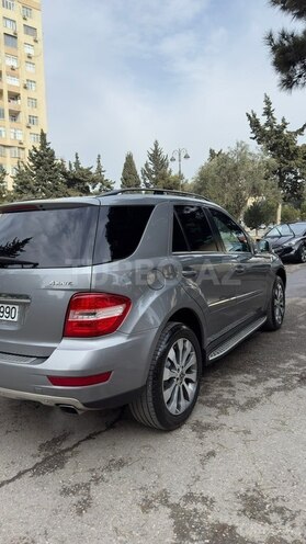 Mercedes ML 350 4MATIC 2010, 186,765 km - 3.5 л - Bakı