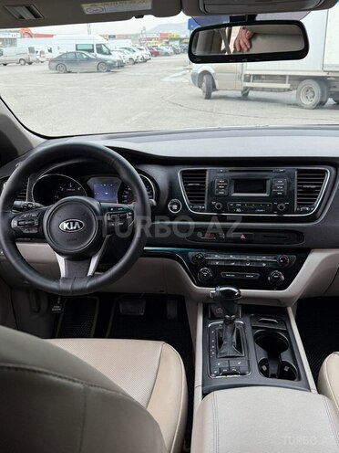 Kia Carnival 2016, 283,300 km - 2.2 л - Bakı