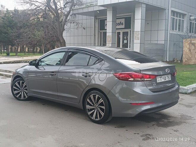 Hyundai Elantra 2018, 154,000 km - 2.0 л - Bakı