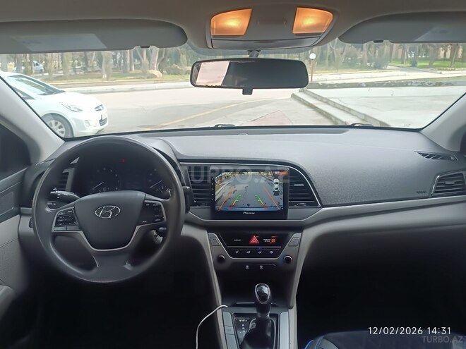 Hyundai Elantra 2018, 154,000 km - 2.0 л - Bakı