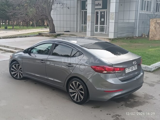 Hyundai Elantra 2018, 154,000 km - 2.0 л - Bakı