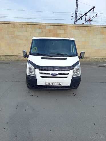 Ford Transit-1
